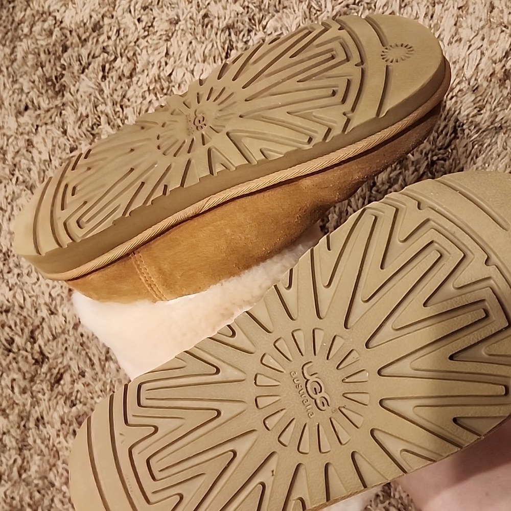 Euc Ugg Boots - image 4